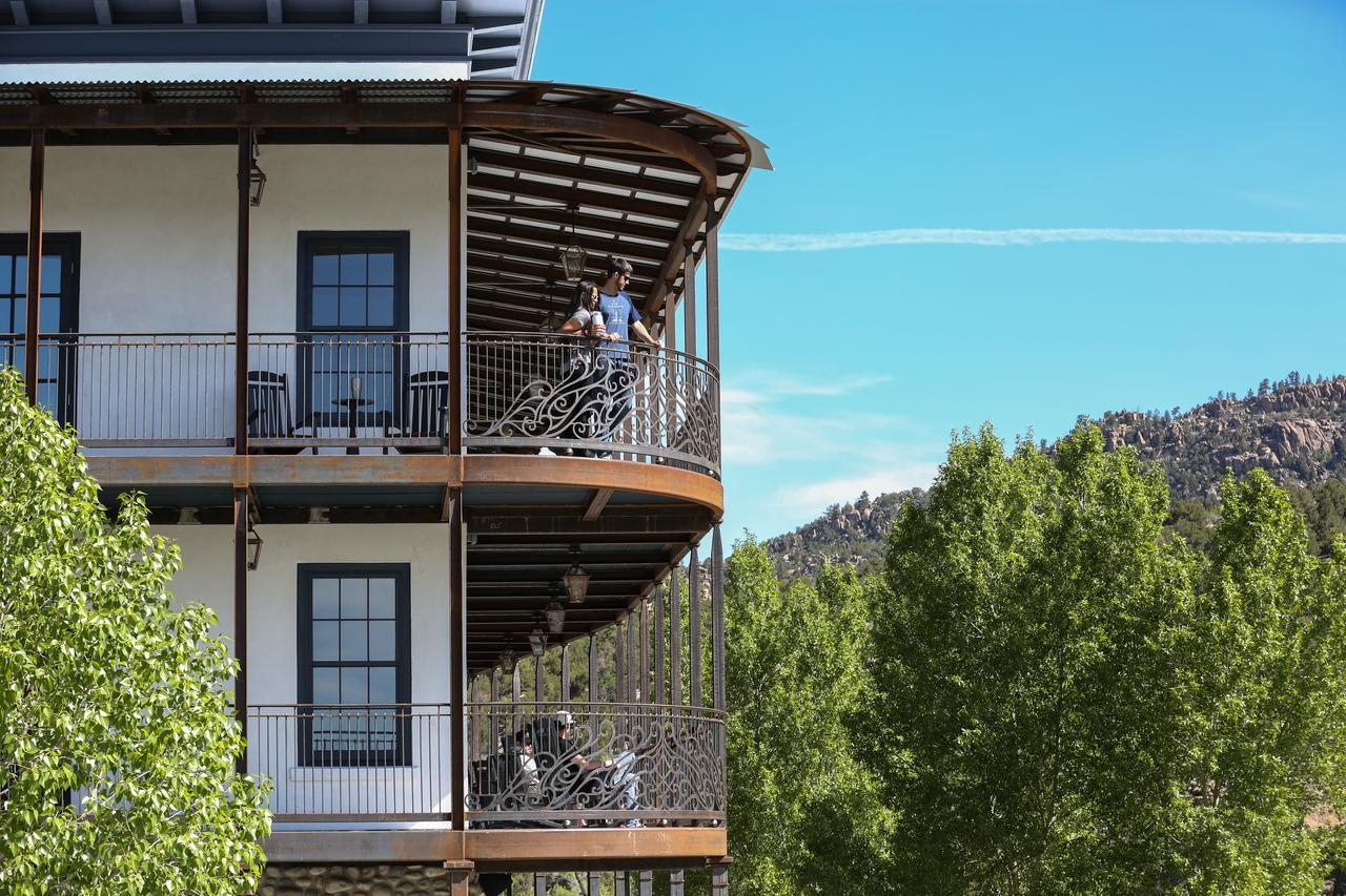 Surf Hotel & Chateau Buena Vista Exterior photo
