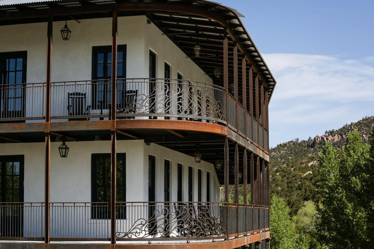 Surf Hotel & Chateau Buena Vista Exterior photo